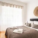 Akicity Ourique Orange דירה ליסבון
