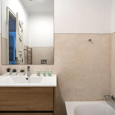 Akicity Ourique Orange * Лиссабон