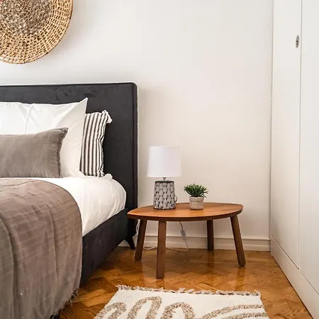 Akicity Ourique Orange Лиссабон