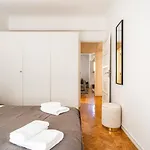 Apartment Akicity Ourique Orange Lisbon